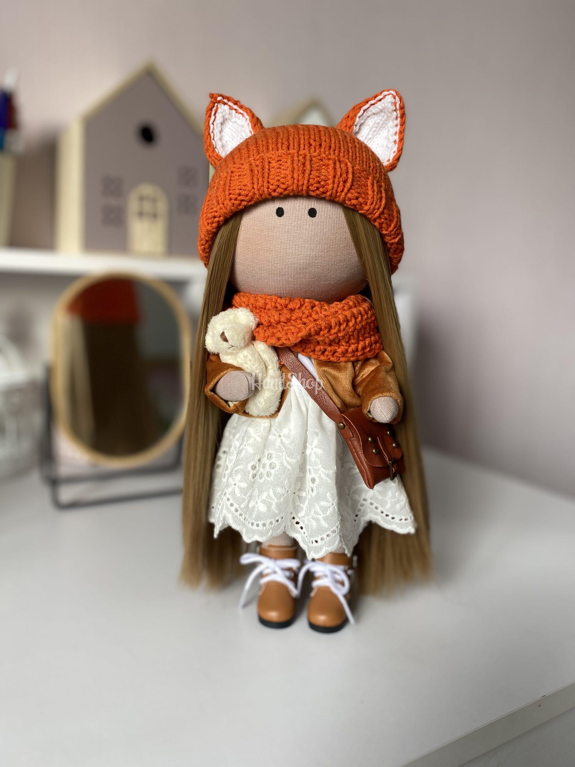 Ігрова текстильна сувенірна лялька руда лисичка в шапочці Ігрова текстильна сувенірна лялька руда лисичка в шапочці