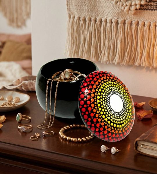 Дерев'яна скринька своїми руками кругла мандала розпис