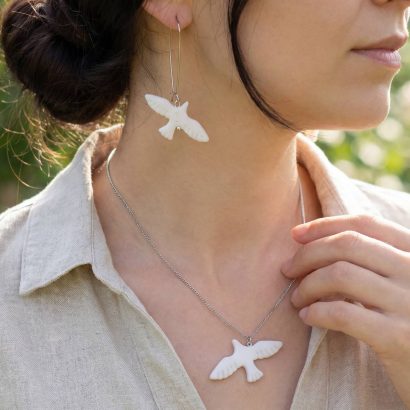 Комплект сережки та кулон голубки з полімерної глини