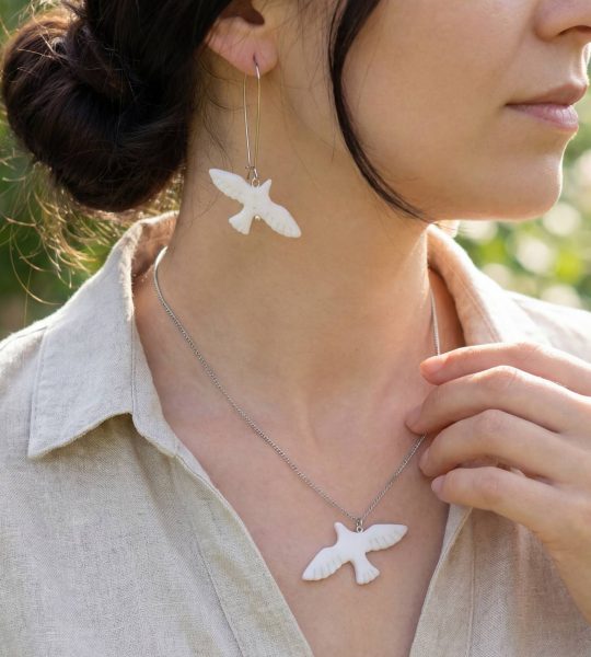 Комплект сережки та кулон голубки з полімерної глини