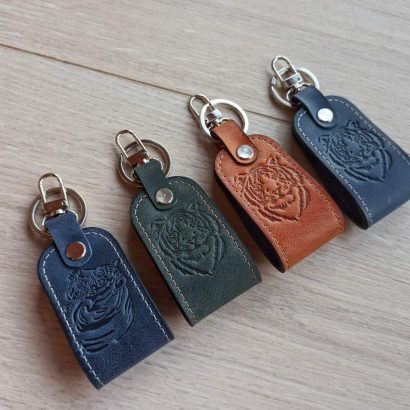 Брелок тигр из кожи символ 2022 года