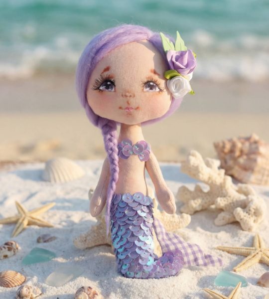 Лялька маленька русалонька з фіолетовим волоссям сувенір