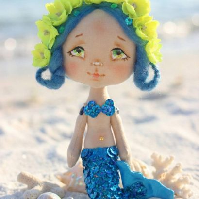 Лялька сувенірна русалонька сувенірна текстильна в обідку