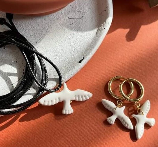 Набір прикрас пташки голубки сережки та кулон глина