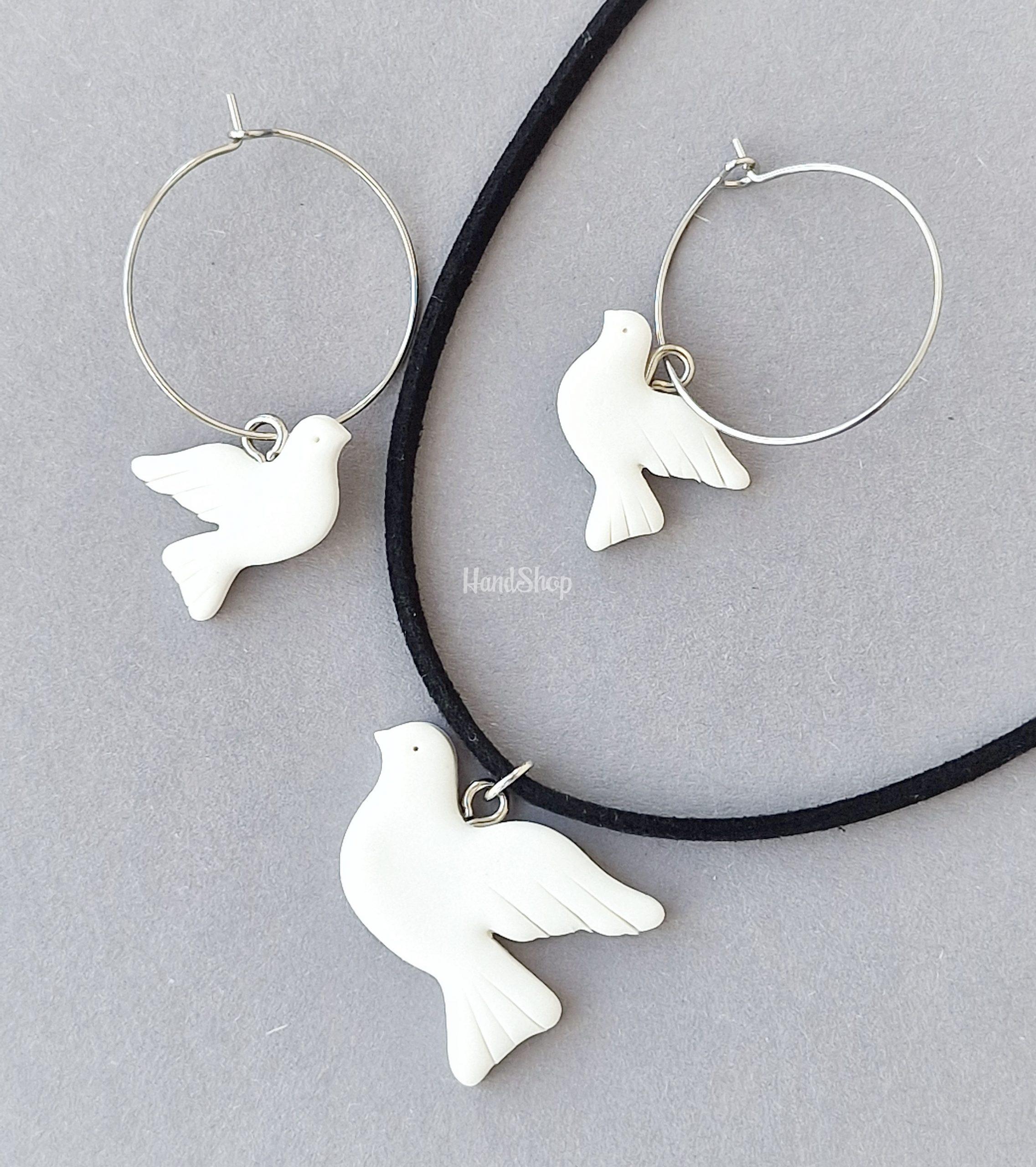 Комплект сережки та кулон горлиці пташки з глини Комплект сережки та кулон горлиці пташки з глини