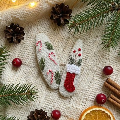Різдвяні заколки льодяники чобіток, ручна вишивка 2 шт!