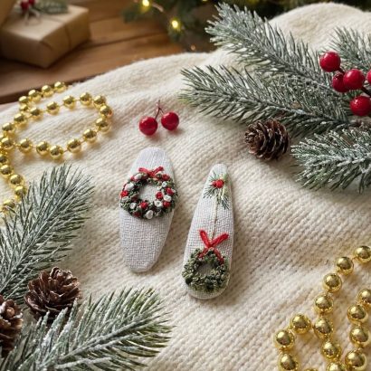 Новорічні заколки віночки різдвяні, ручна вишивка 2 шт!