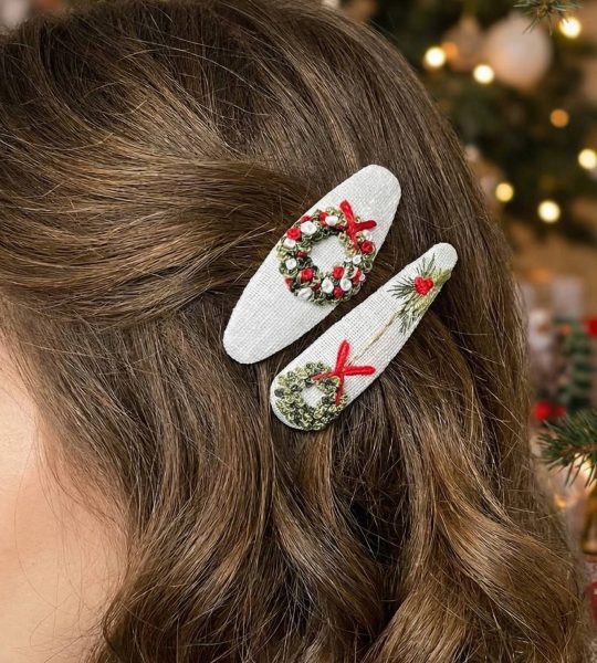 Новорічні заколки віночки різдвяні, ручна вишивка 2 шт!