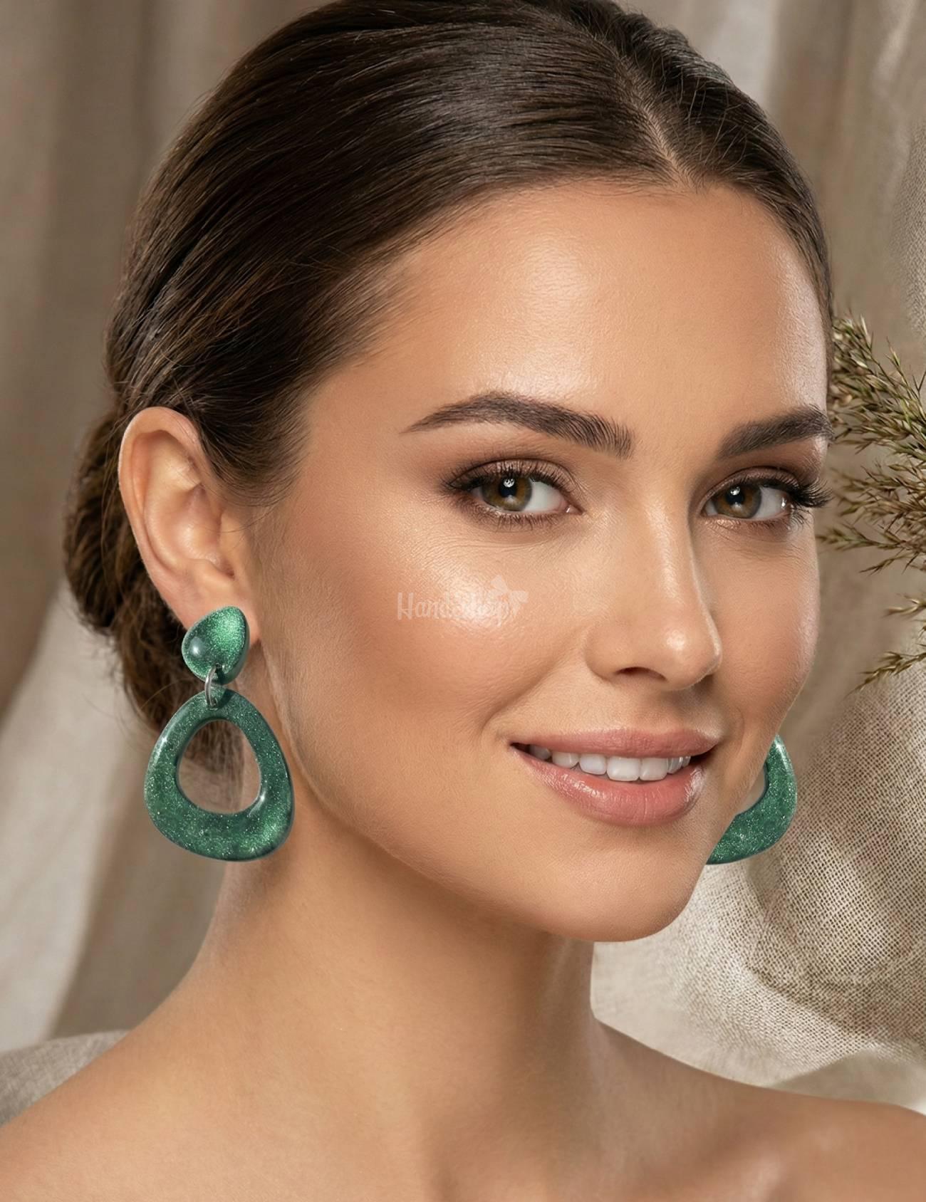 Овальні жіночі геометричні сережки з полімерної глини Овальні жіночі геометричні сережки з полімерної глини