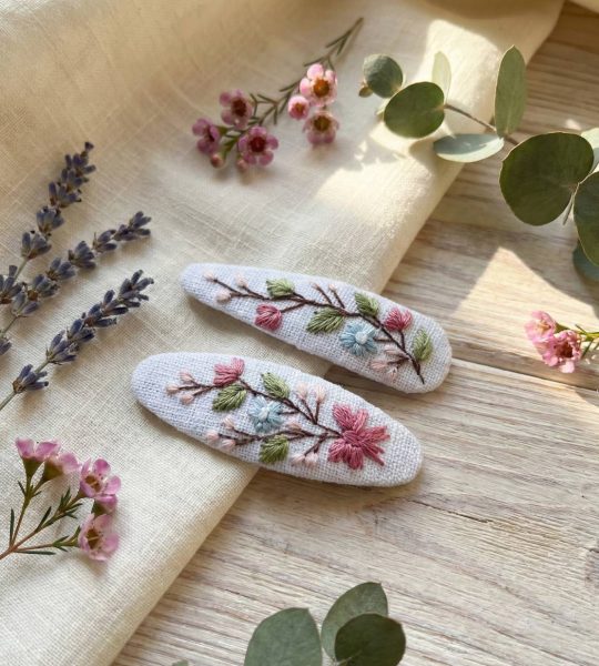 Пара дитячих заколочок для волосся квіти ручна вишивка