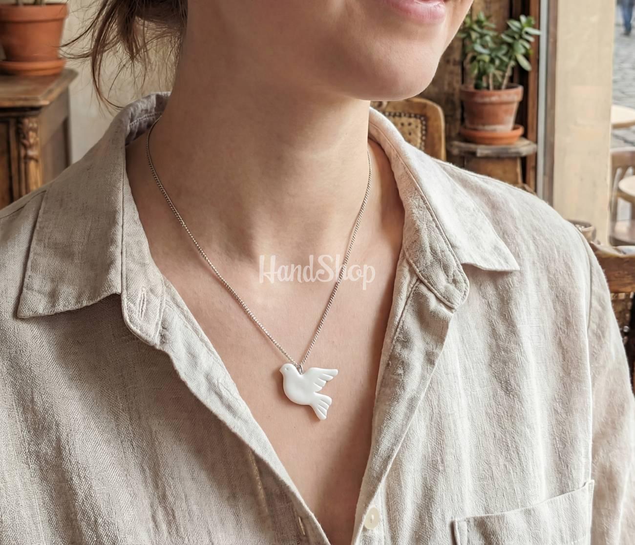 Комплект сережки та кулон горлиці з полімерної глини Комплект сережки та кулон горлиці з полімерної глини