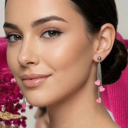 Стильні довгі сережки сердечка рожеві з глини на ланцюжку