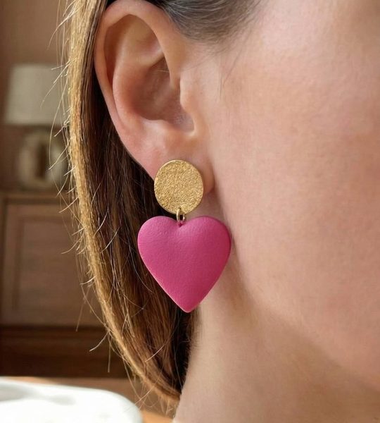 Жіночі сережки рожево-золоті сердечка полімерна глина