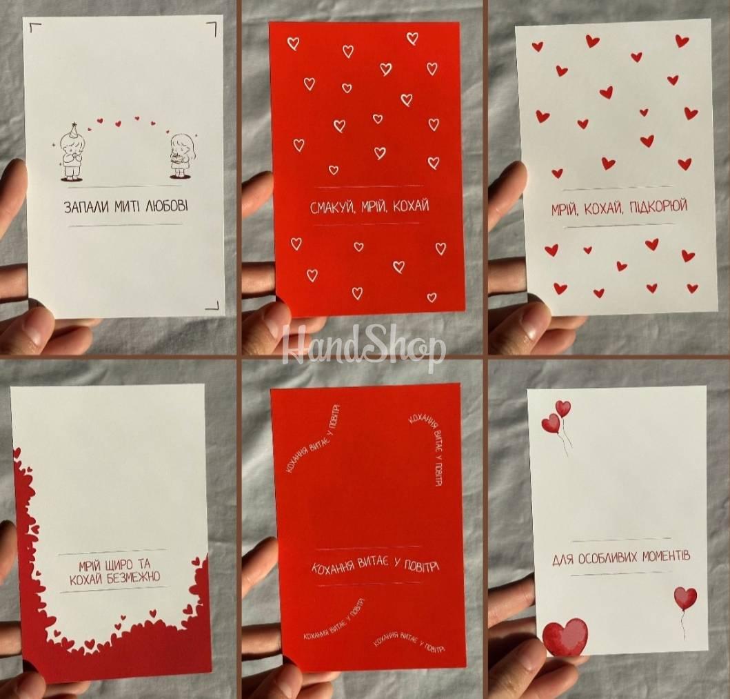 Червона листівка love з бенто свічкою, сірником та чиркалом Червона листівка love з бенто свічкою, сірником та чиркалом