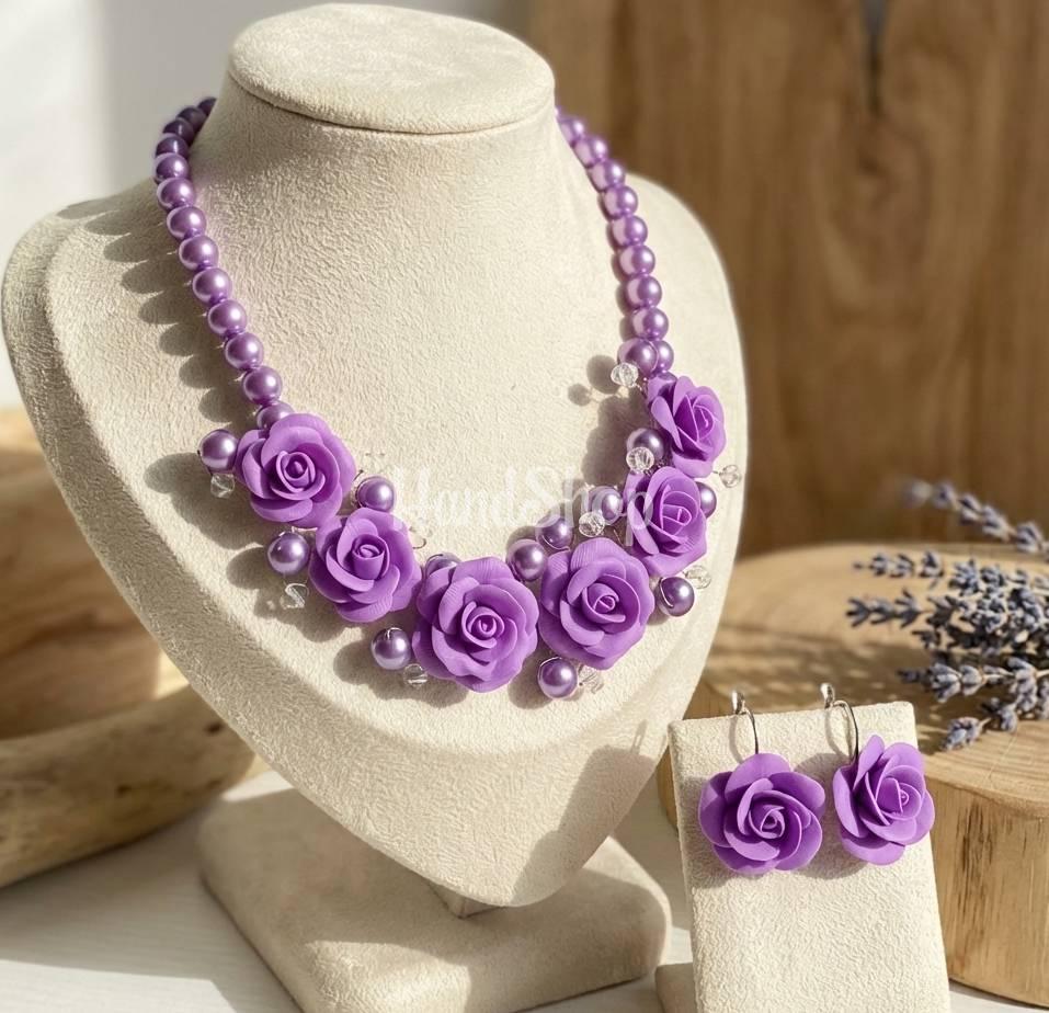 Комплект колье та сережки лілові троянди холодний фарфор Комплект колье та сережки лілові троянди холодний фарфор