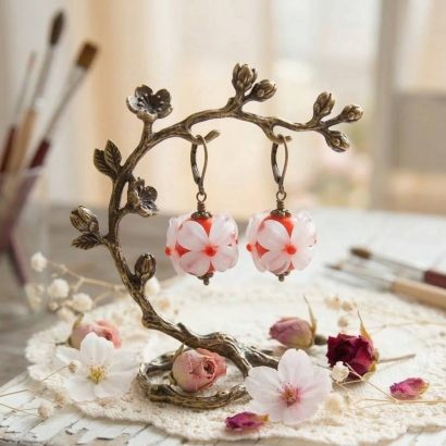 Жіночі сережки намистини лемпворк квіти червноні скло