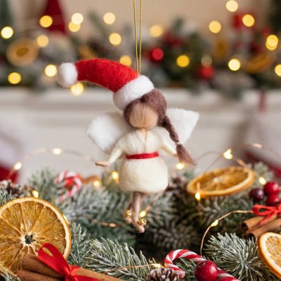 Сувенірна новорічна лялька ангел із вовни підвіска санта