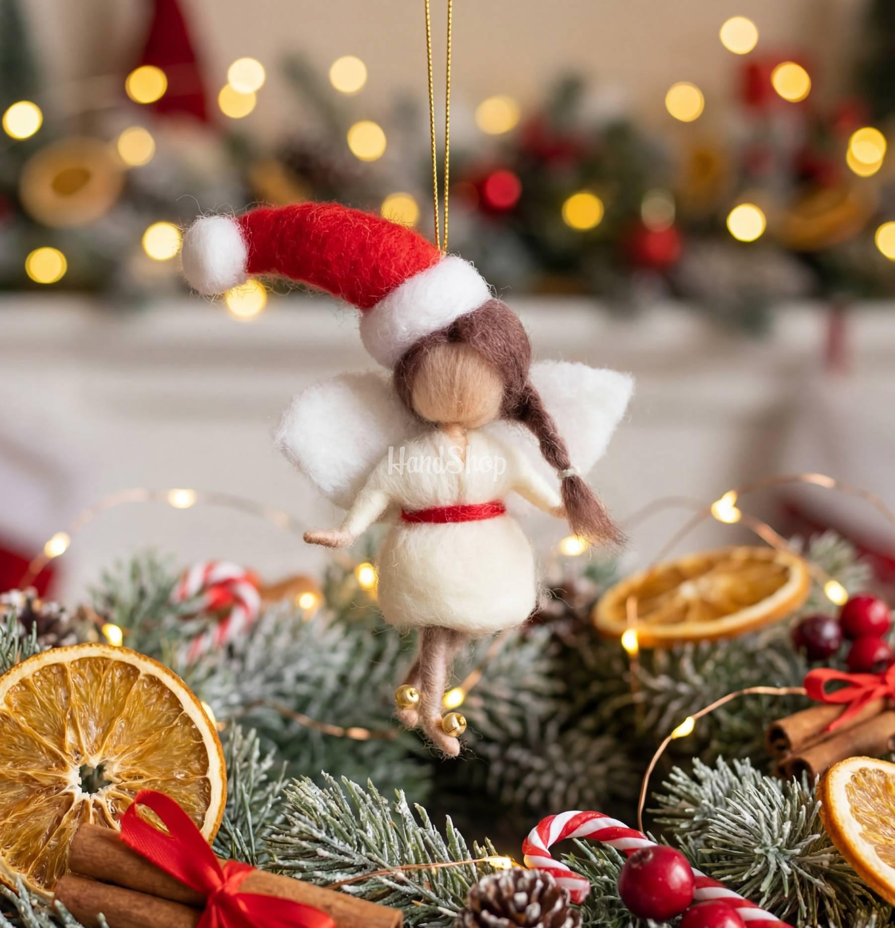 Сувенірна новорічна лялька ангел із вовни підвіска санта Сувенірна новорічна лялька ангел із вовни підвіска санта