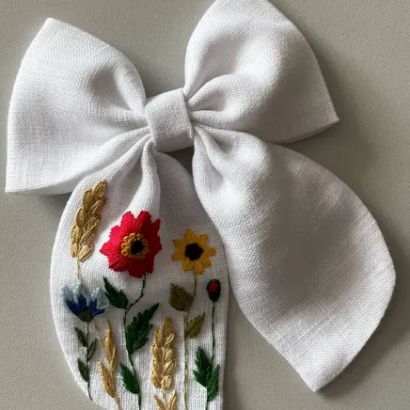 Дитячий красивий бантик для волосся квіти ручна вишивка