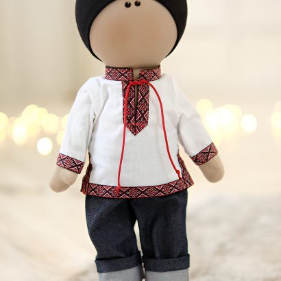 Весільна пара ляльки тільда українці в вишиванках сувенір