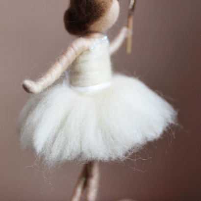 Лялька фея балерина принцеса з короною сувенір підвіска