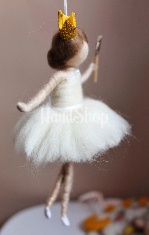 Лялька фея балерина принцеса з короною сувенір підвіска Лялька фея балерина принцеса з короною сувенір підвіска
