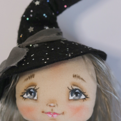 Маленька авторська інтер'єрна сувенірна лялька відьмочка