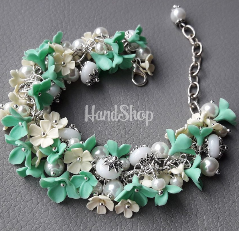 Квітковий браслет з пишною композицією полімерна глина Квітковий браслет з пишною композицією полімерна глина