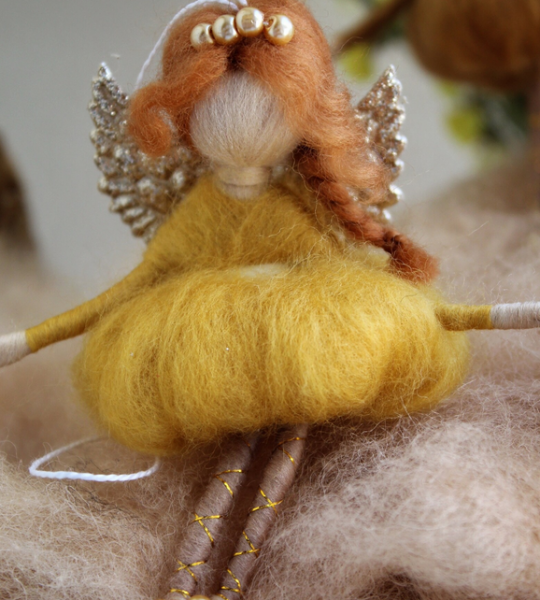 Руда лялька ангел з крилами підвіска сувенір авторська