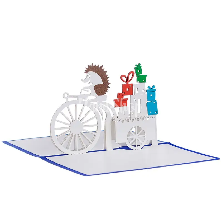 Дитяча 3d вітальна листівка на день народження їжачок в тумані Дитяча 3d вітальна листівка на день народження їжачок в тумані