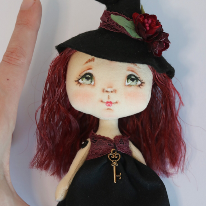 Відьмочка авторська інтер’єрна сувенірна лялька у ковпаці