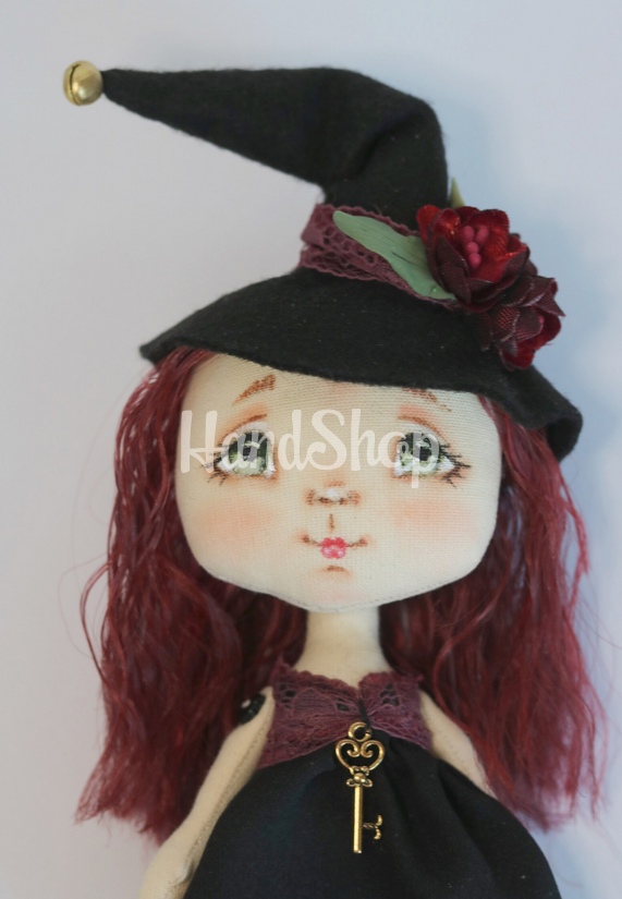 Відьмочка авторська інтер’єрна сувенірна лялька у ковпаці Відьмочка авторська інтер’єрна сувенірна лялька у ковпаці