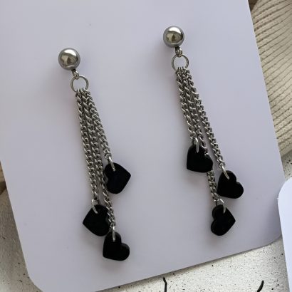 Довгі сережки міні чорні сердечка на ланцюжку глина