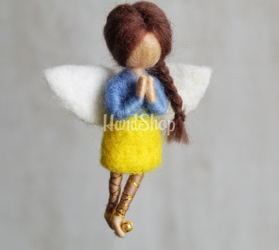 Авторська брошка лялька янгол UKRAINE сувенір із шерсті Авторська брошка лялька янгол UKRAINE сувенір із шерсті