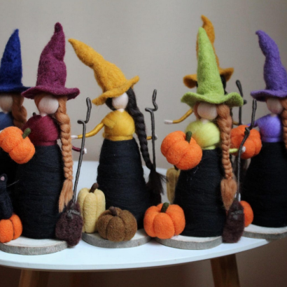 Сувенір лялька відьмочка з шерсті на Halloween (на вибір!)