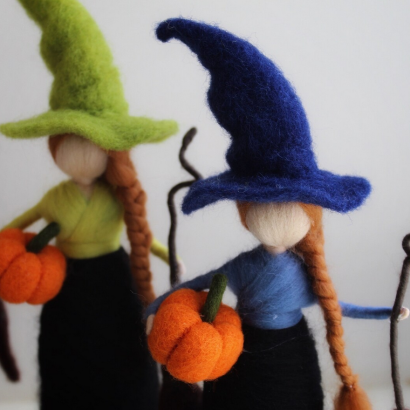 Сувенір лялька відьмочка з шерсті на Halloween (на вибір!)
