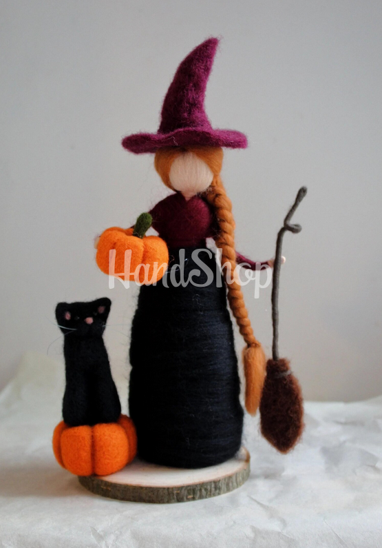 Сувенір лялька відьмочка з шерсті на Halloween (на вибір!) Сувенір лялька відьмочка з шерсті на Halloween (на вибір!)