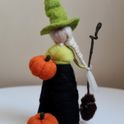 Сувенір лялька відьмочка з шерсті на Halloween (на вибір!)