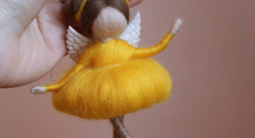 Кукла фея в желтом платье: детский подарок на Пасху 2024, что привносит весеннее очарование