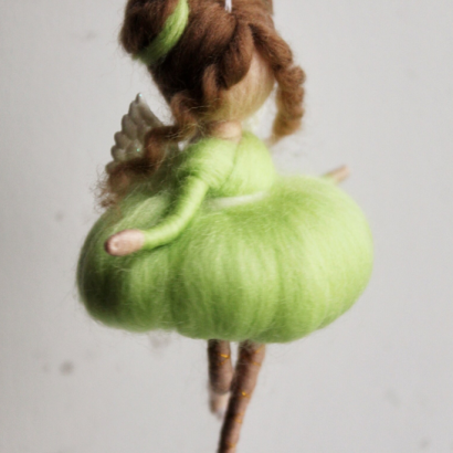 Дитяча міні лялька ангел веснянка в сукні сувенір підвіска
