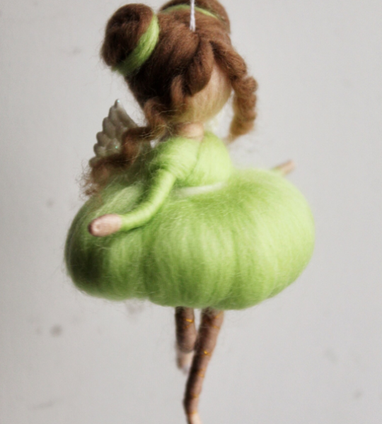 Дитяча міні лялька ангел веснянка в сукні сувенір підвіска