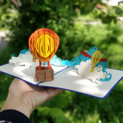 Дизайнерская открытка 3D воздушный шар