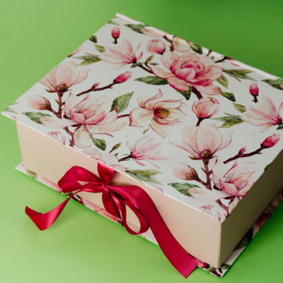 Велика подарункова коробка для одягу, солодощів, пляшок