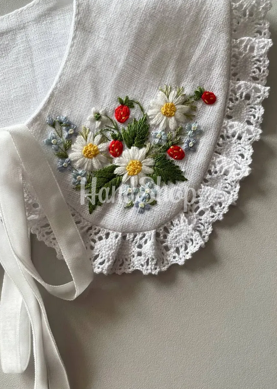 Заколочки для волосся квіти ромашки та суничка, вишивка Заколочки для волосся квіти ромашки та суничка, вишивка