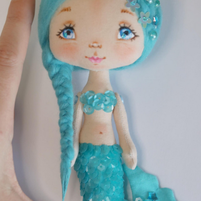 Сувенірна лялька русалонька з довгим волоссям косою