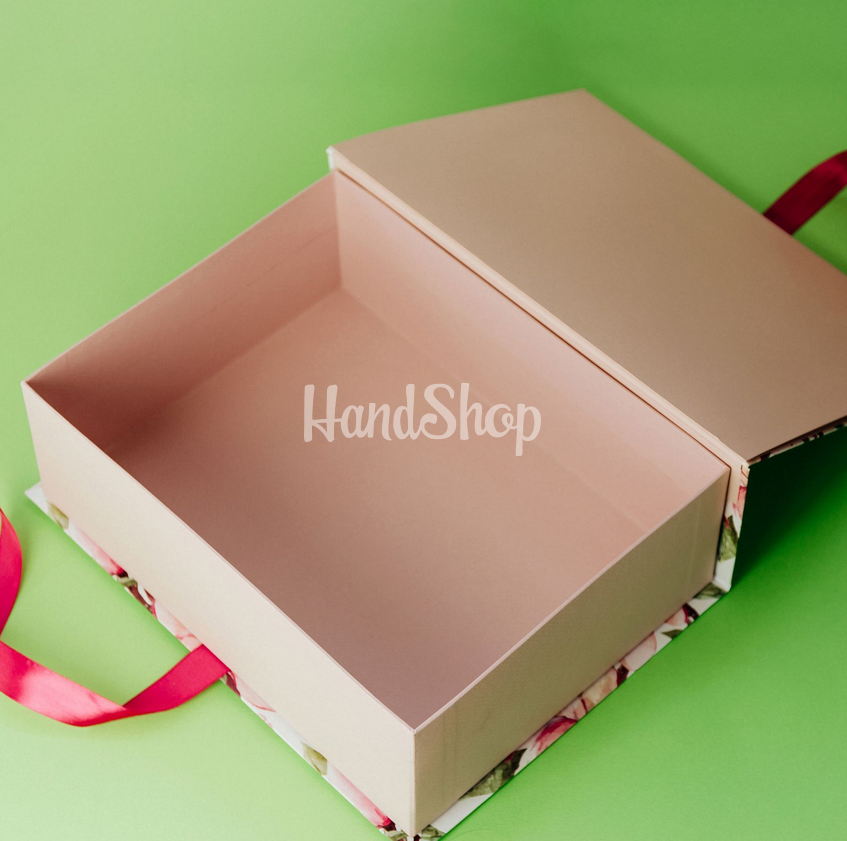 Велика подарункова коробка для одягу, солодощів, пляшок Велика подарункова коробка для одягу, солодощів, пляшок