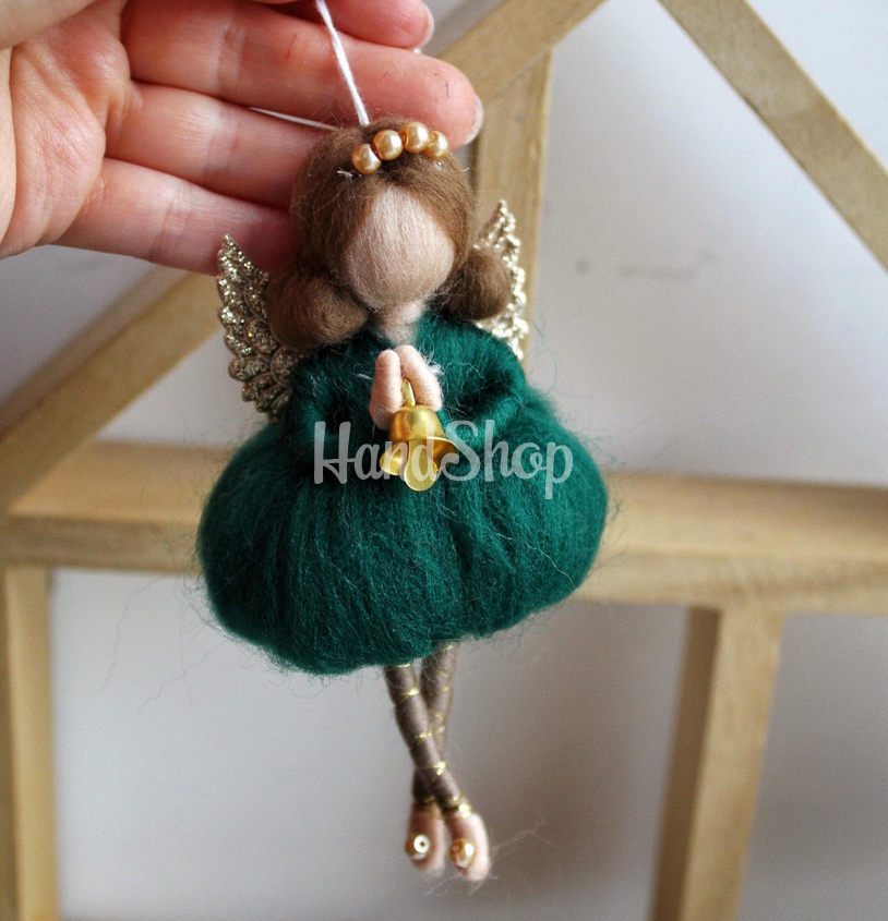 Різдвяна лялечка ангел з вовни підвіска в зеленій сукні 2026 Різдвяна лялечка ангел з вовни підвіска в зеленій сукні 2026