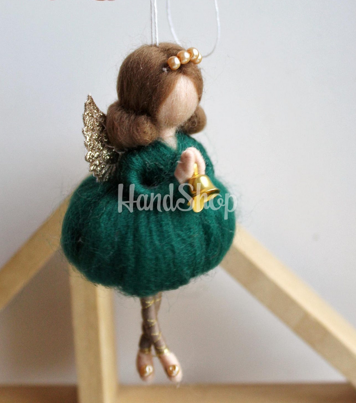 Різдвяна лялечка ангел з вовни підвіска в зеленій сукні 2026 Різдвяна лялечка ангел з вовни підвіска в зеленій сукні 2026