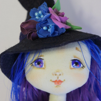 Авторська інтер’єрна лялька відьмочка з синім волоссям