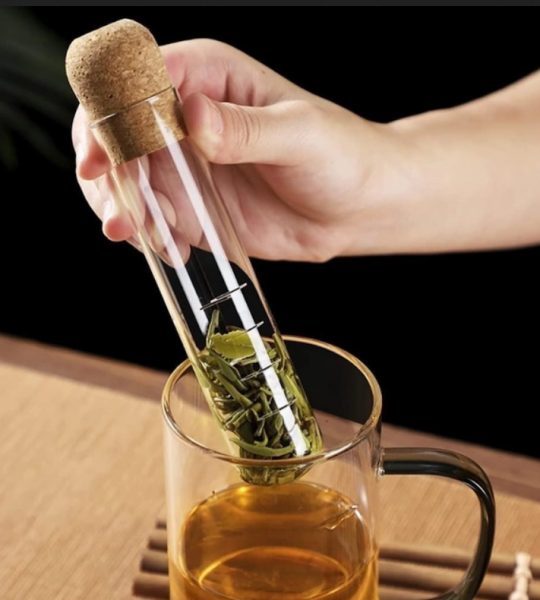 Скляний фільтр для заварювання чаю з корковою кришкою